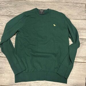 Abercrombie & Fitch Green holiday Men’s Crewneck Sweater Size Medium